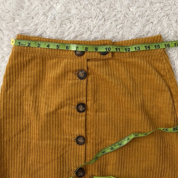 Miami Corduroy Skirt - Picture 9 of 10